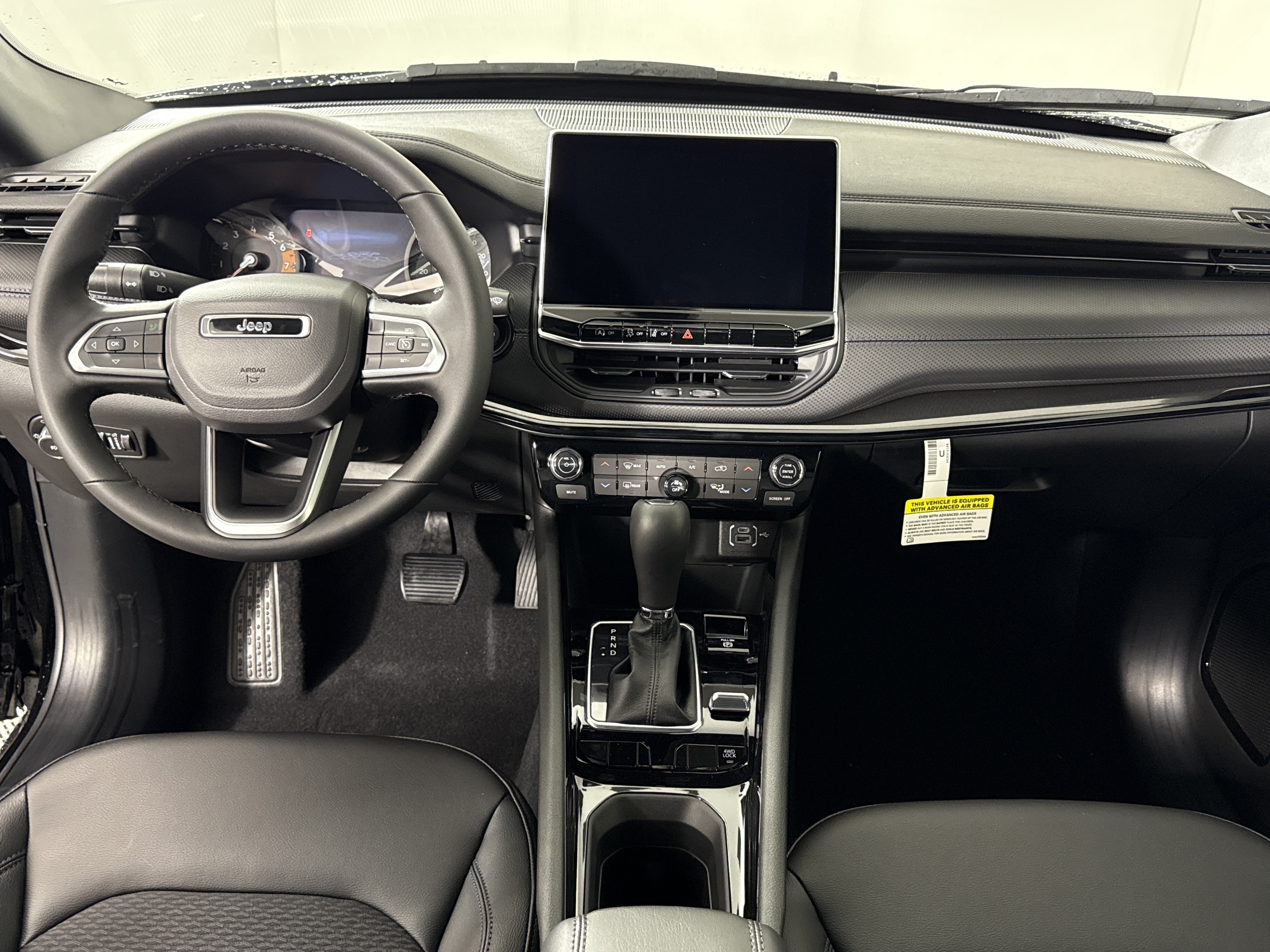 New 2026 Jeep Compass Latitude AWD/4WD image 15
