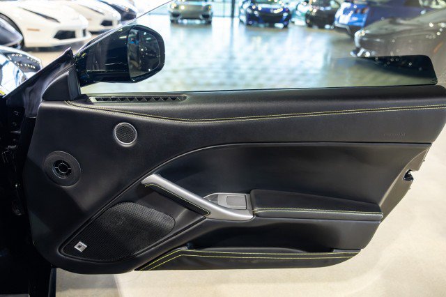 Used 2015 Ferrari F12 Berlinetta RWD image 32