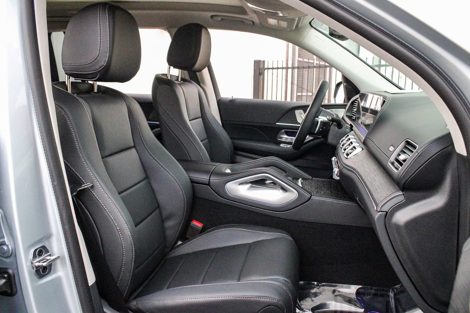 New 2026 Mercedes-Benz GLS 450 4MATIC image 16