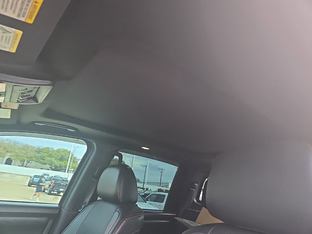 Used 2021 Nissan Titan PRO-4X w/ Pro-4x Convenience Package image 16