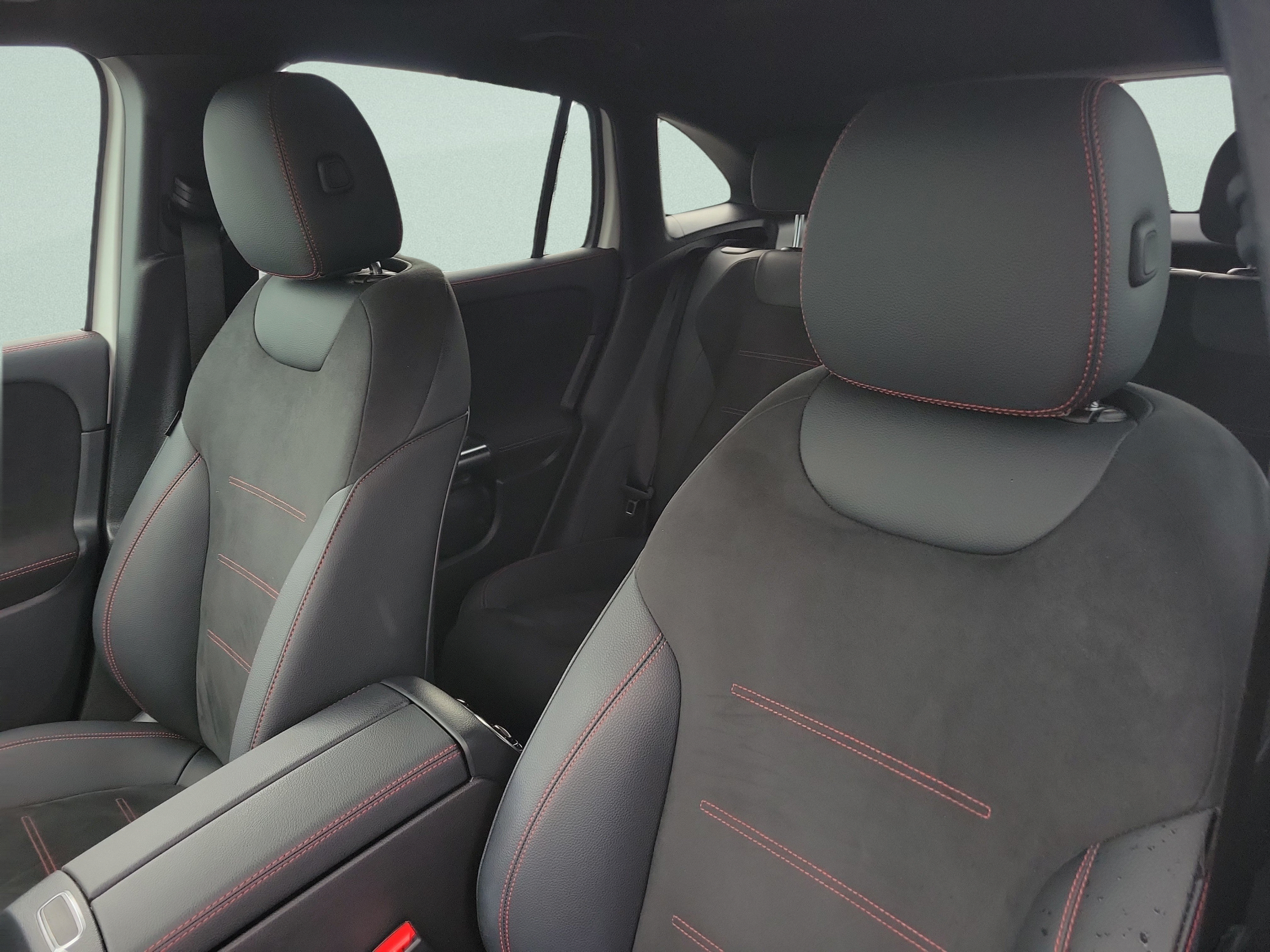 Certified 2024 Mercedes-Benz GLA 250 4MATIC image 18