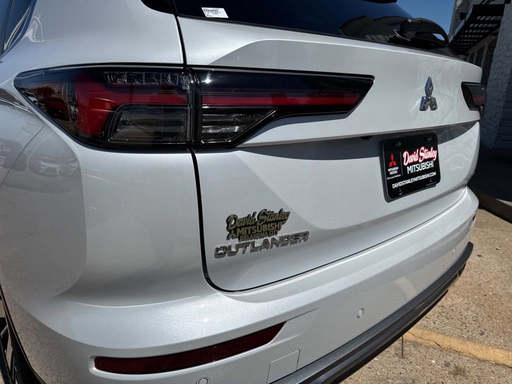 New 2026 Mitsubishi Outlander SE FWD image 46
