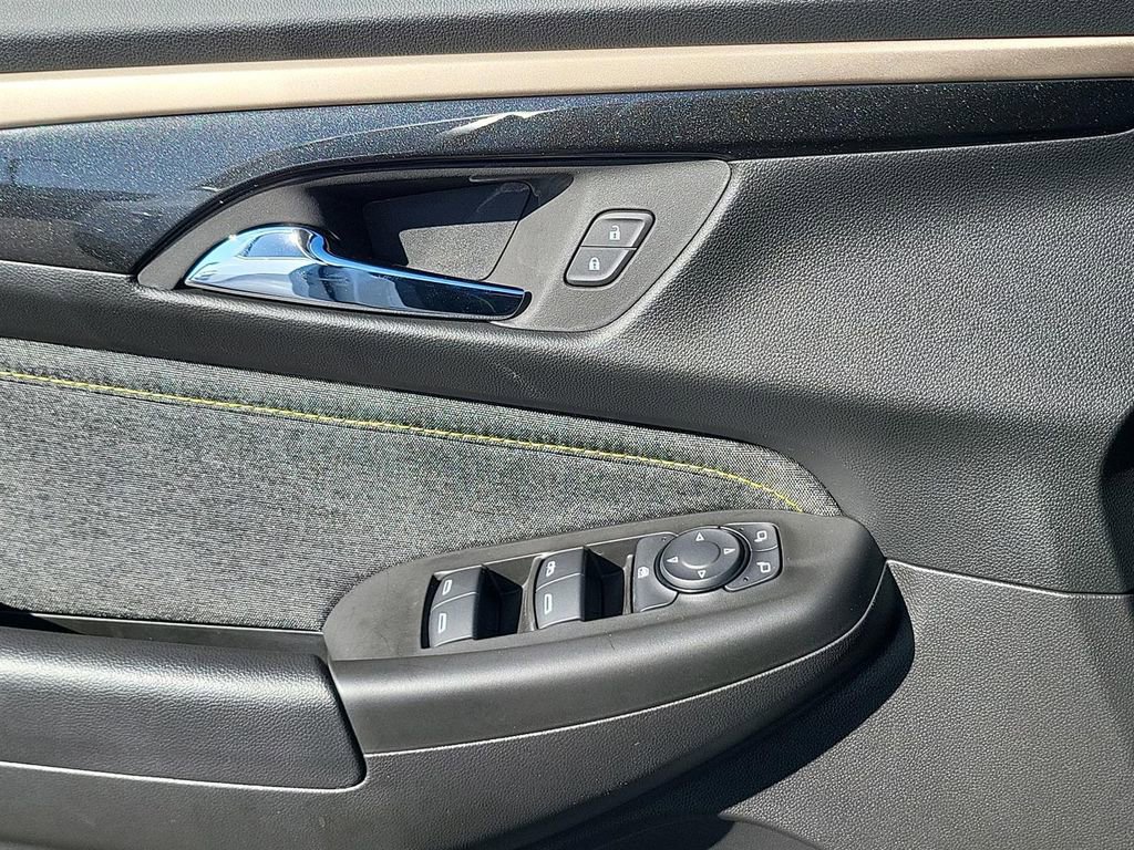 Certified 2025 Chevrolet TrailBlazer ACTIV w/ Convenience Package image 15