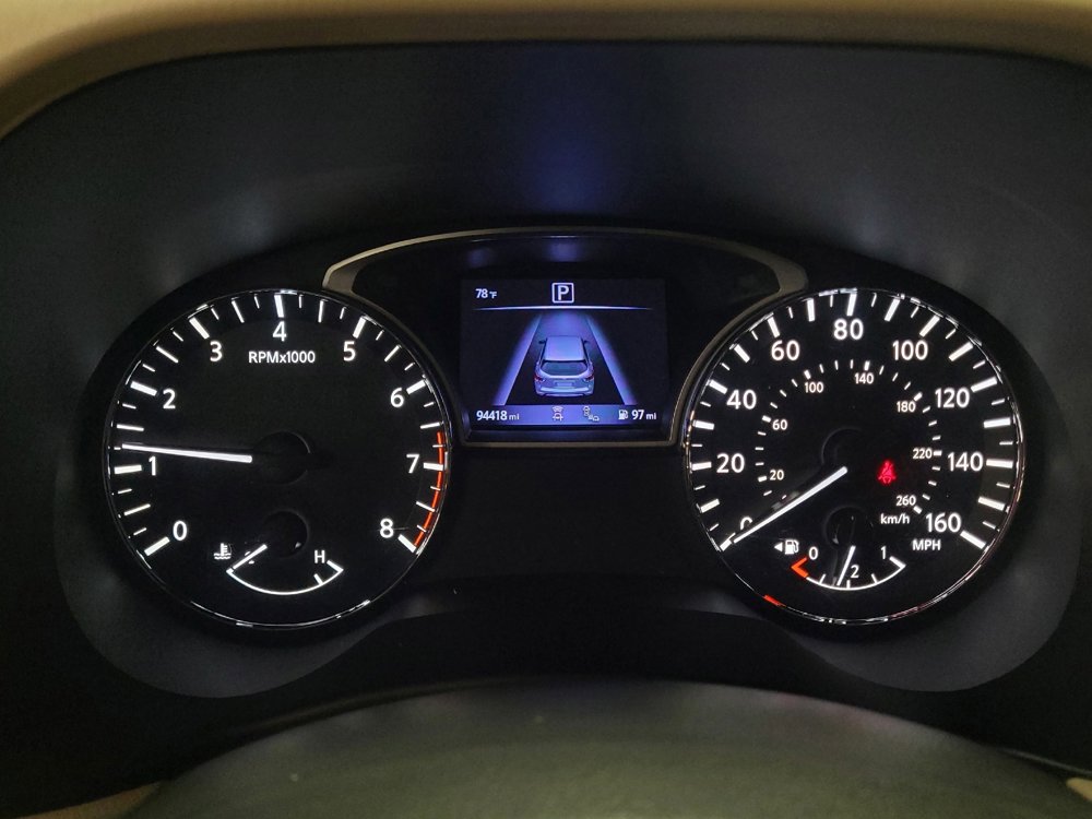 Used 2018 Nissan Pathfinder Platinum image 23