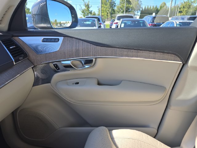 Used 2022 Volvo XC90 T6 Inscription w/ Advanced Package AWD/4WD image 22