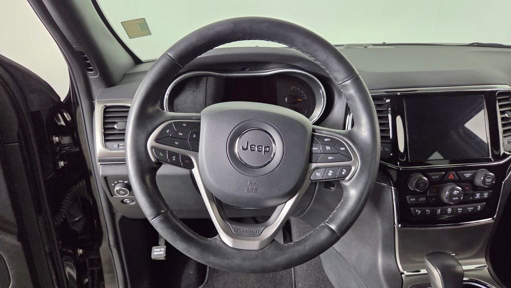 Used 2020 Jeep Grand Cherokee Limited w/ Luxury Group II AWD/4WD image 18