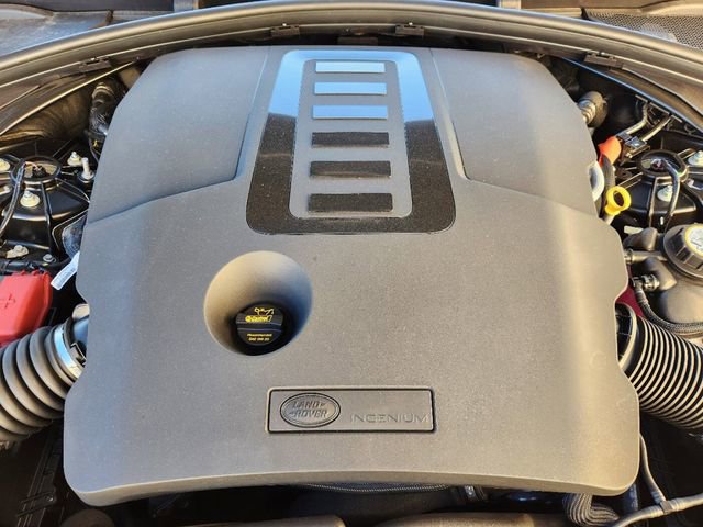 New 2025 Land Rover Range Rover Velar Dynamic SE image 21