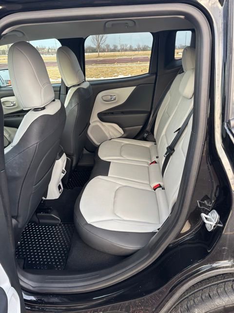 Used 2022 Jeep Renegade Limited image 20
