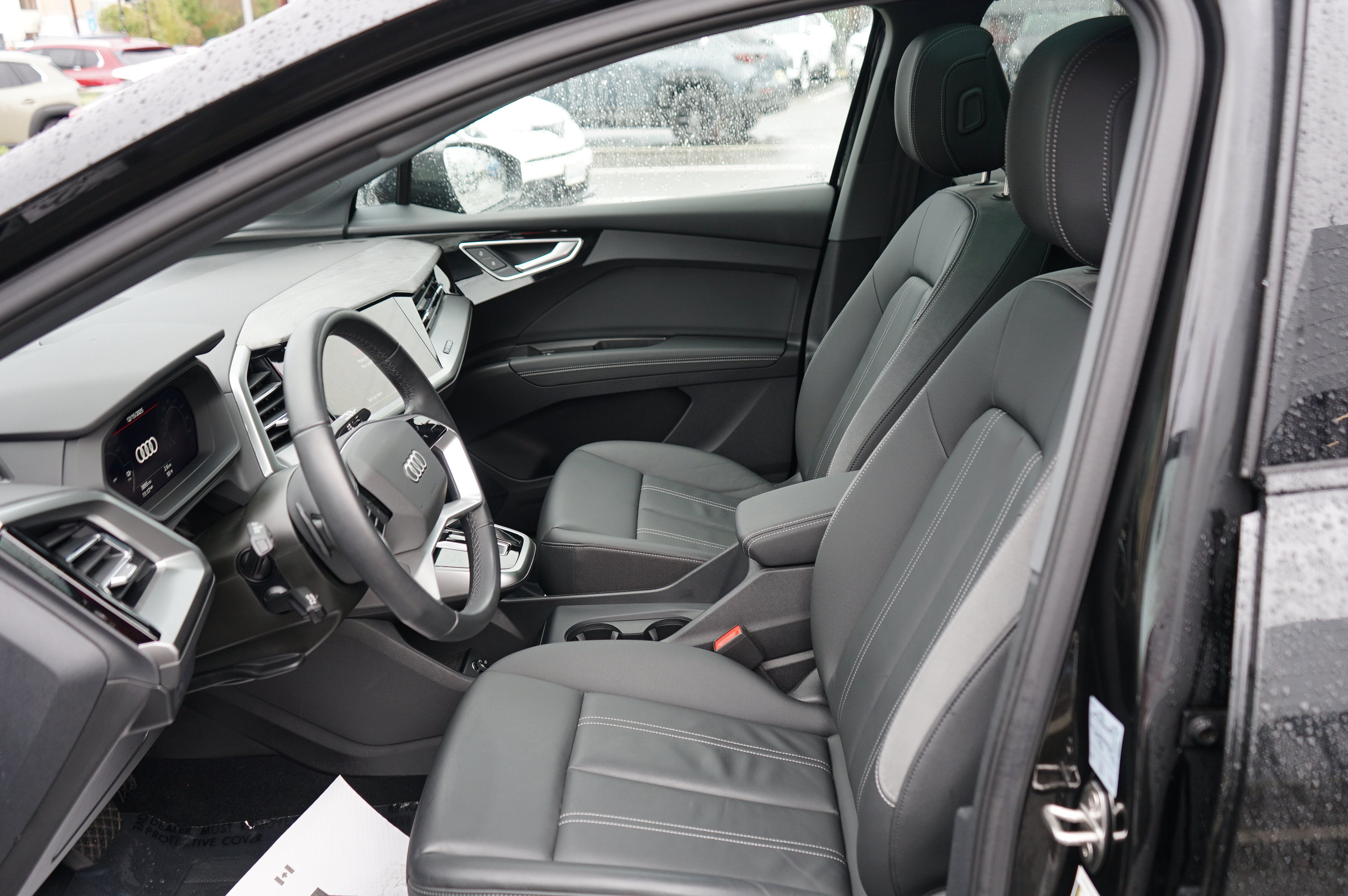 Used 2024 Audi Q4 e-tron Premium Plus w/ Premium Plus AWD/4WD image 19