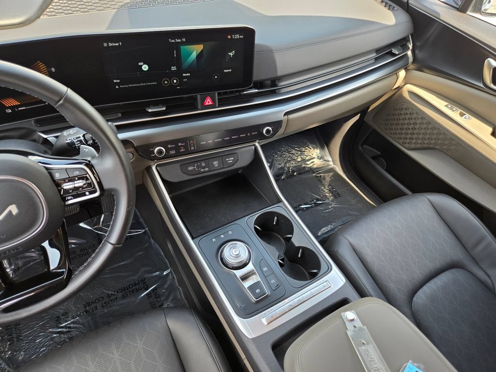 Certified 2026 Kia Carnival LXS FWD image 21