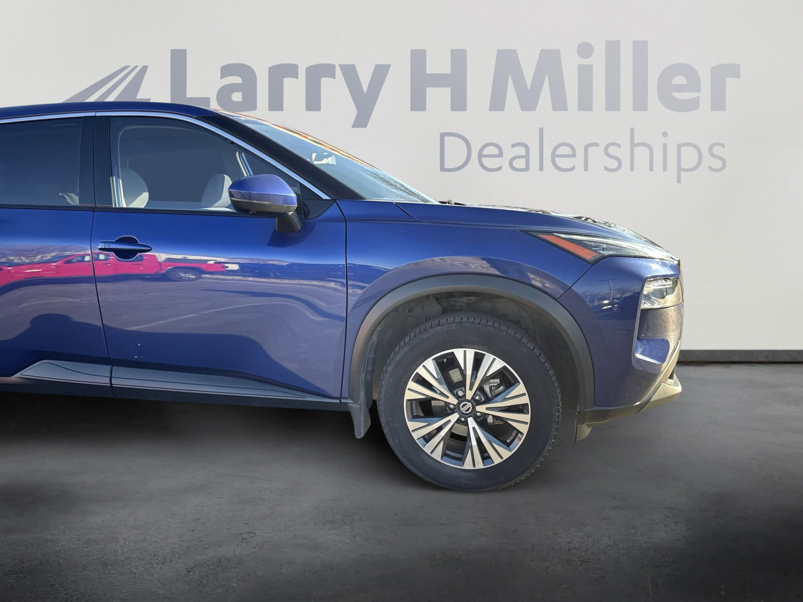 Used 2021 Nissan Rogue SV image 14
