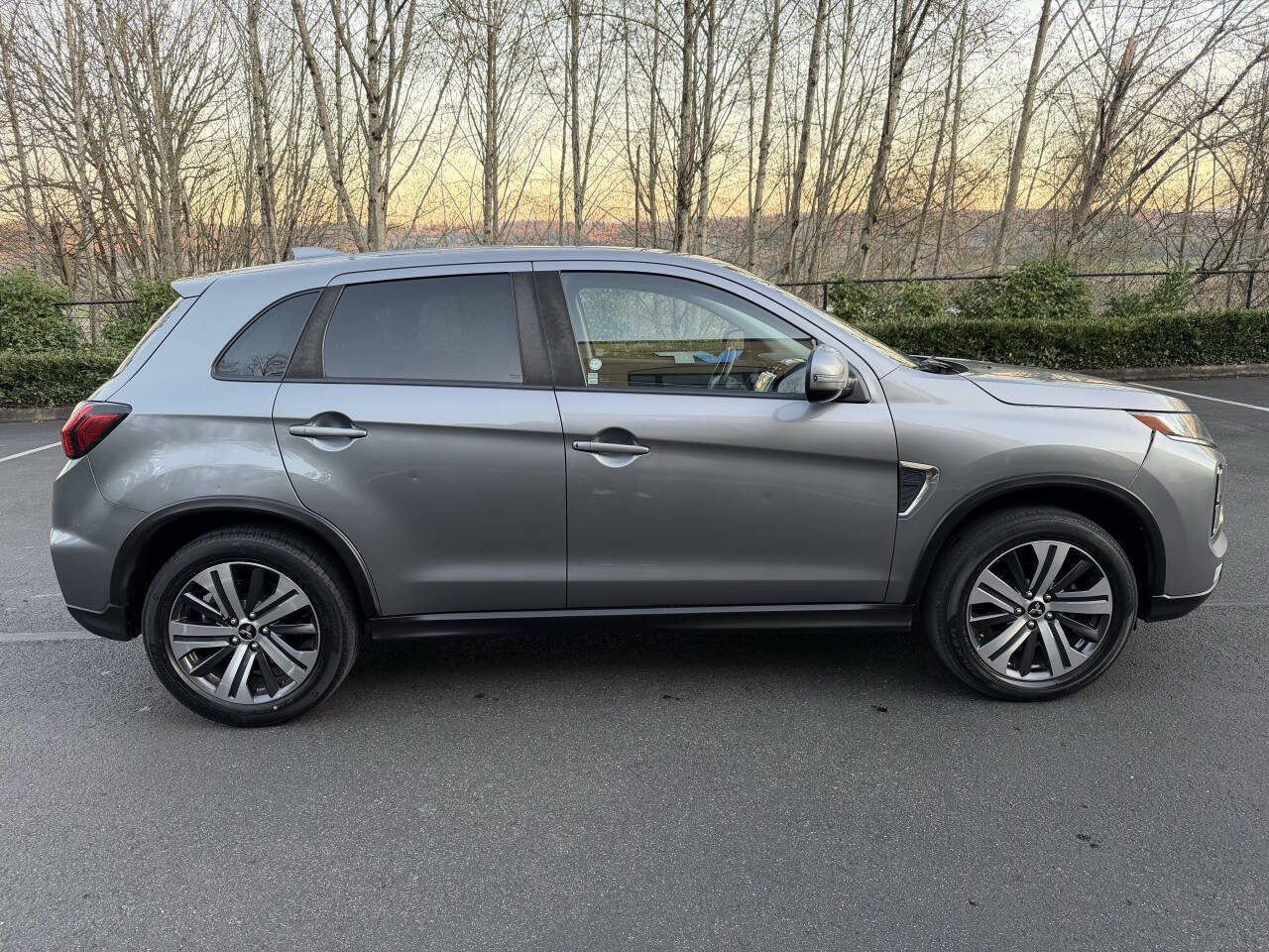 Used 2020 Mitsubishi Outlander Sport Black Edition AWD/4WD image 4