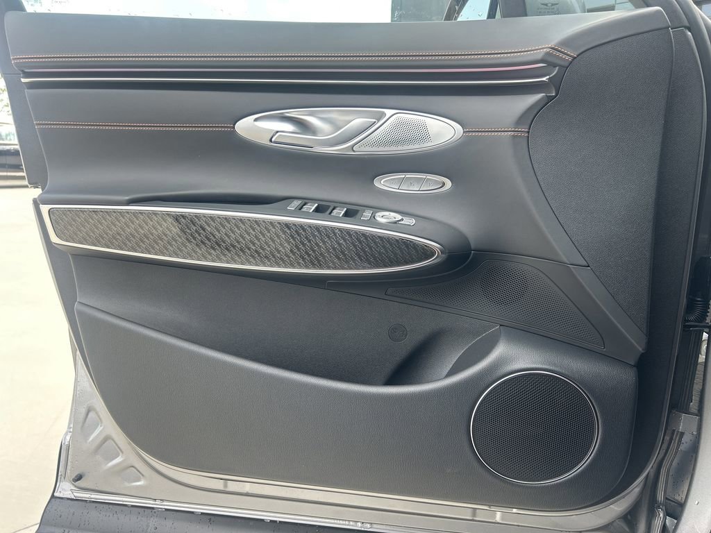 New 2026 Genesis GV70 3.5T Sport Prestige AWD/4WD image 12