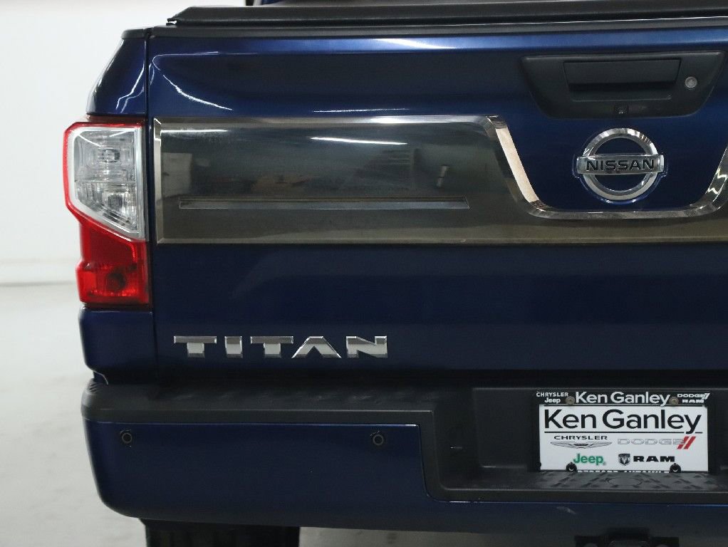 Used 2017 Nissan Titan Platinum Reserve image 40