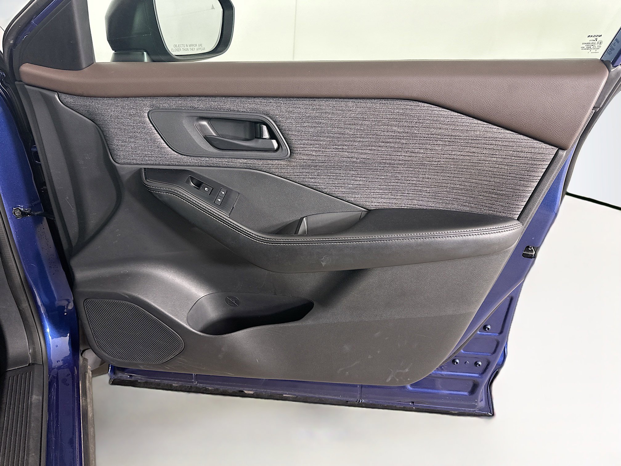 Used 2021 Nissan Rogue S AWD/4WD image 30