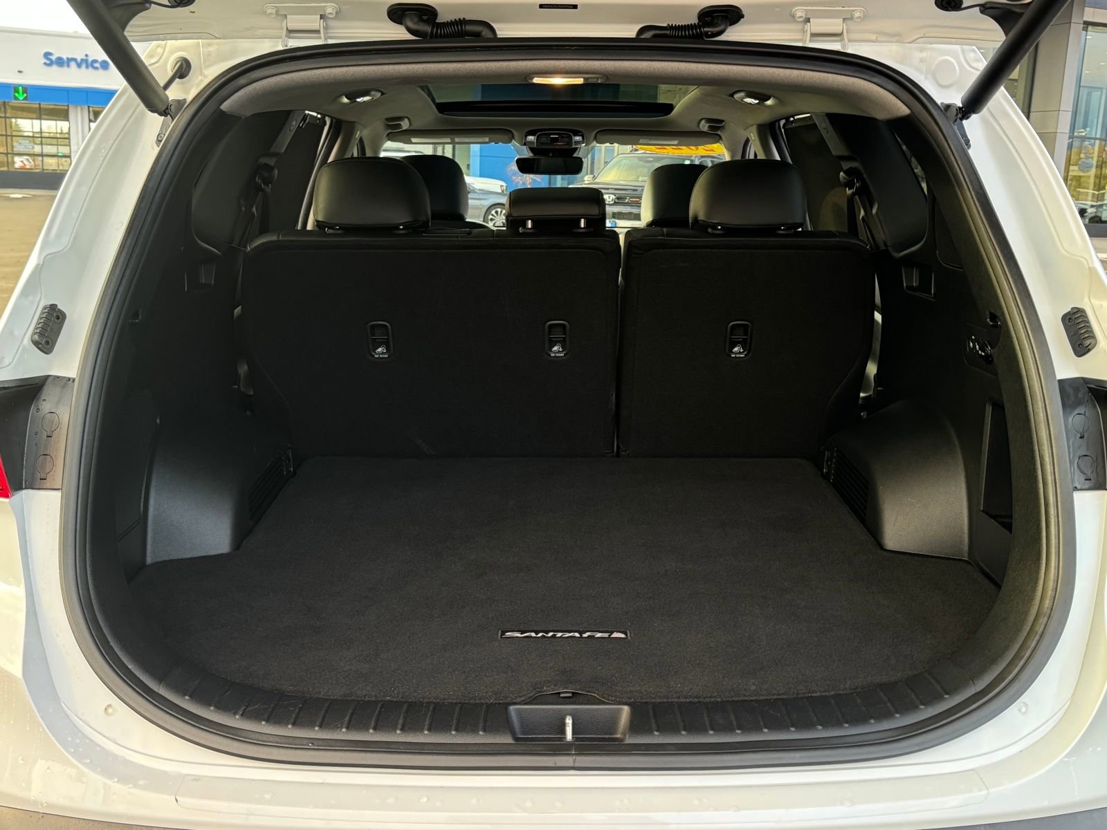 Used 2022 Hyundai Santa Fe Limited w/ Cargo Package image 25