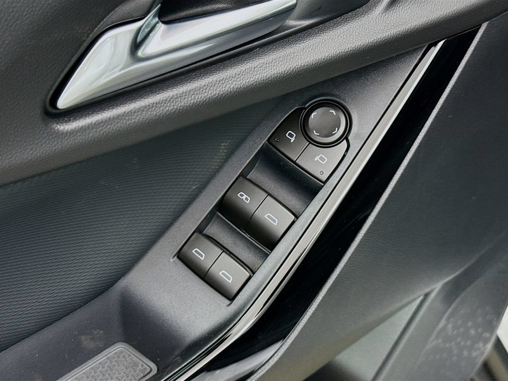 New 2026 Chevrolet Equinox LT FWD image 18