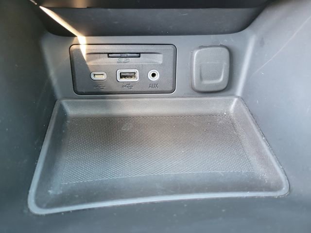 Used 2021 GMC Terrain SLT w/ Infotainment Package II image 32