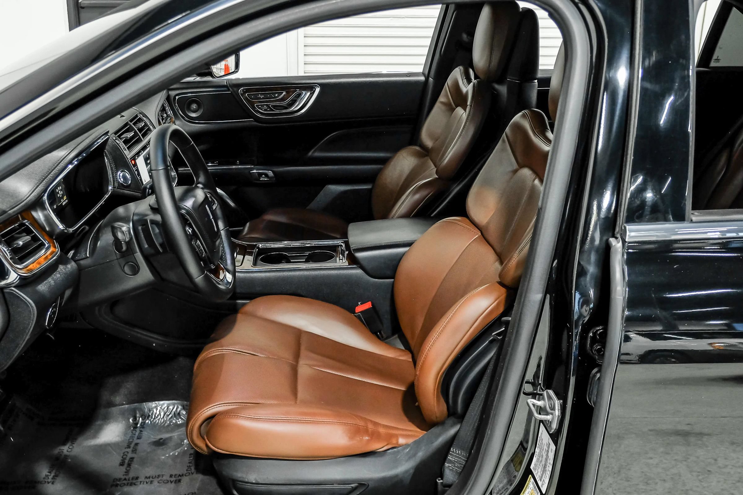 Used 2018 Lincoln Continental Reserve FWD image 35