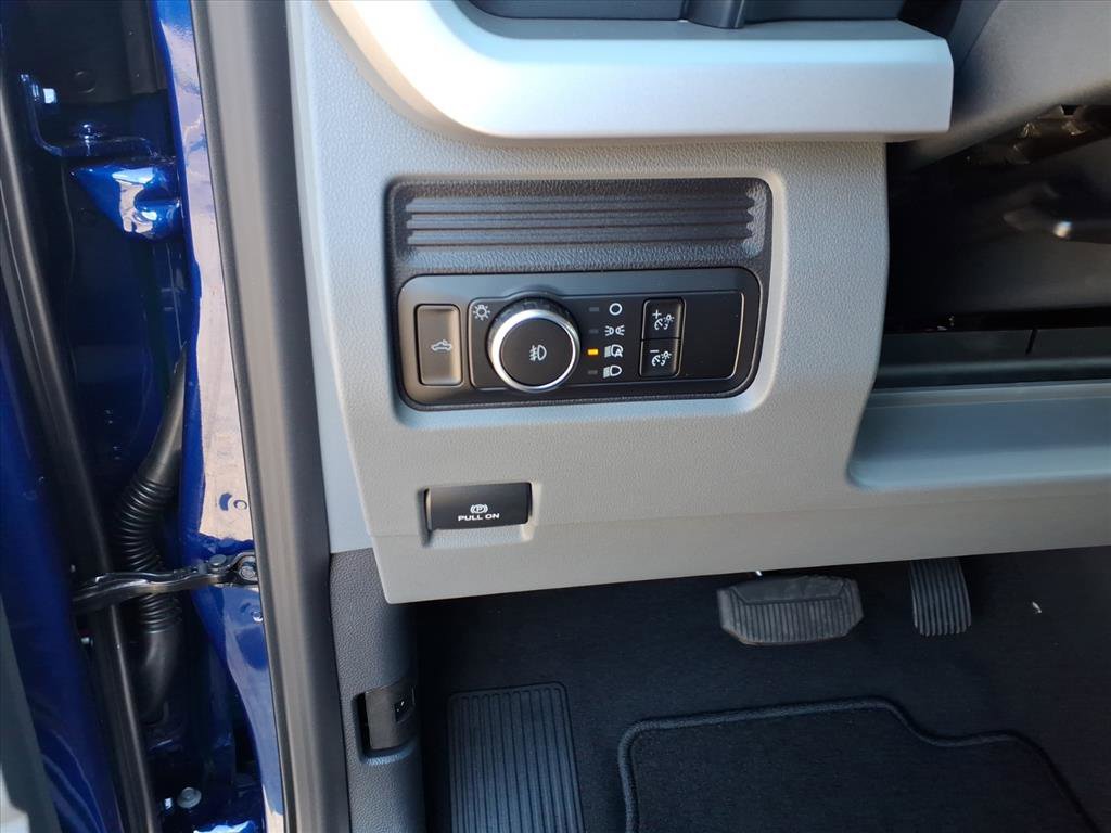 New 2026 Ford F350 4x4 SuperCab Super Duty image 12