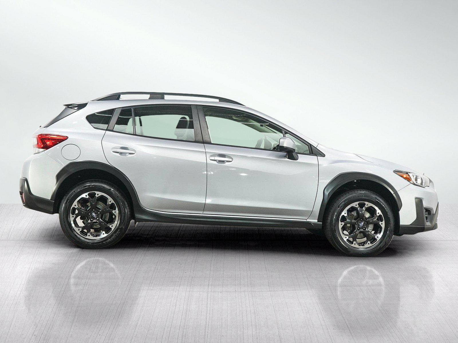 Used 2021 Subaru Crosstrek 2.0i Premium w/ Moonroof Package AWD/4WD image 6