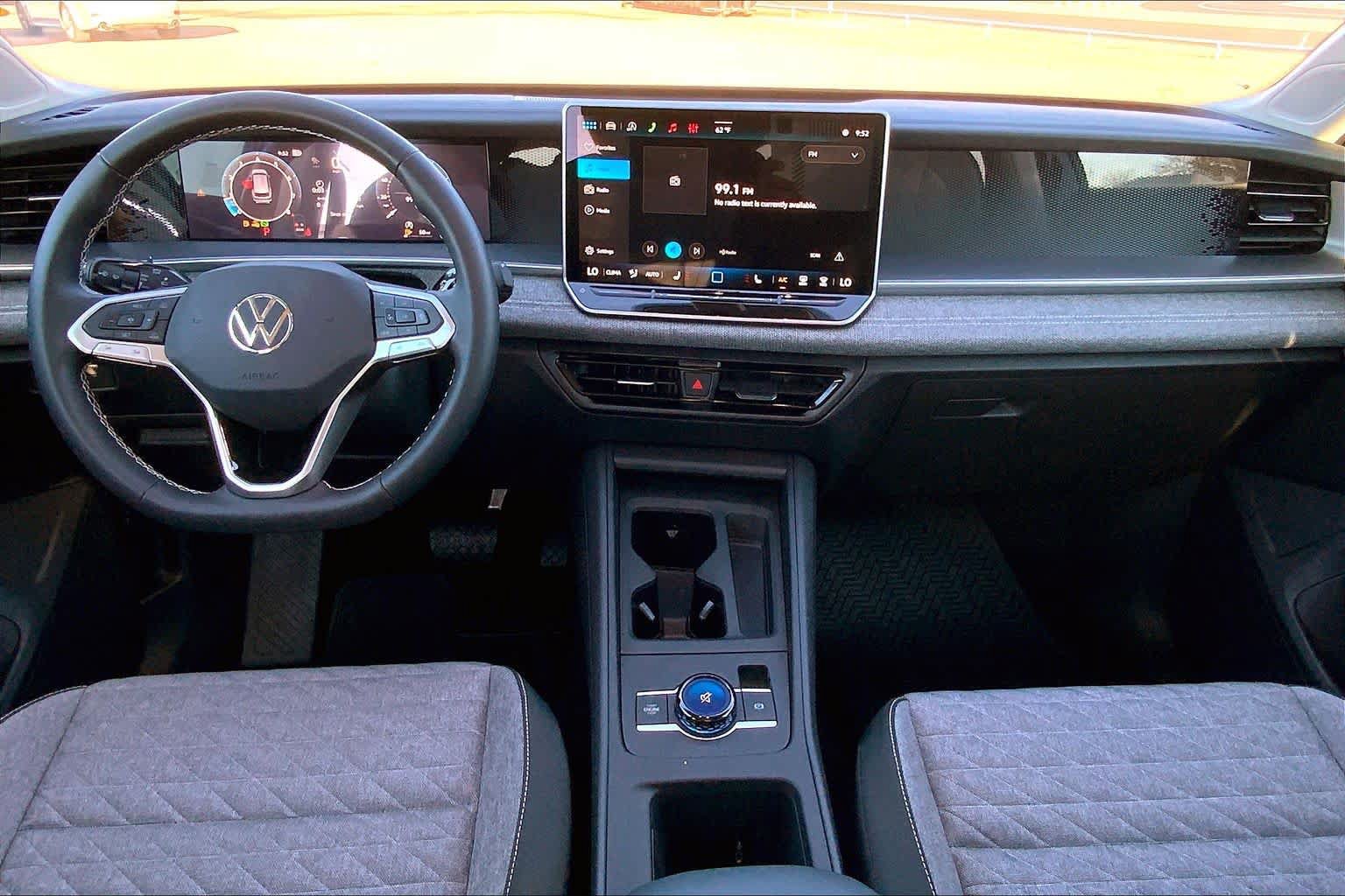 Used 2026 Volkswagen Tiguan S FWD image 5