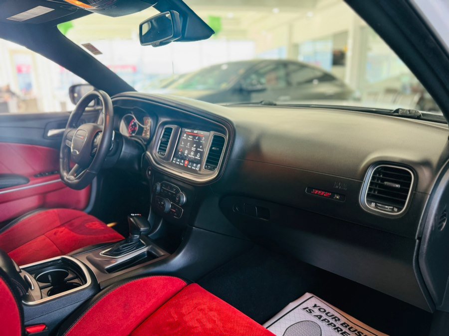 Used 2022 Dodge Charger Scat Pack w/ Dynamics Package image 19