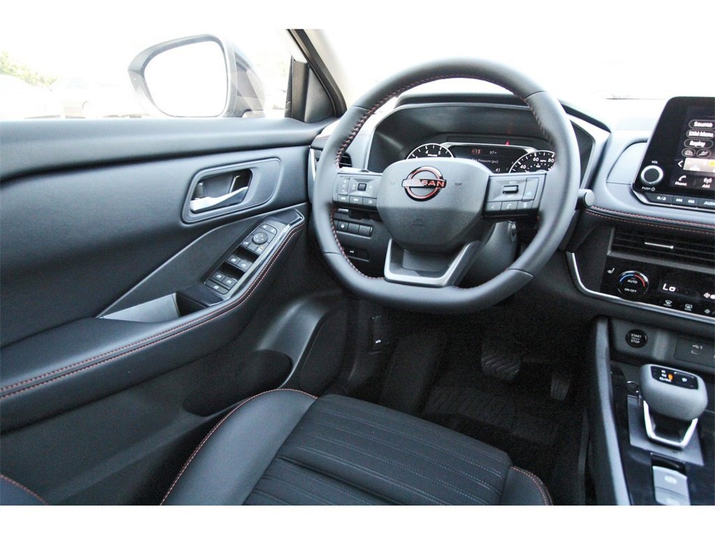 New 2026 Nissan Rogue SV image 8