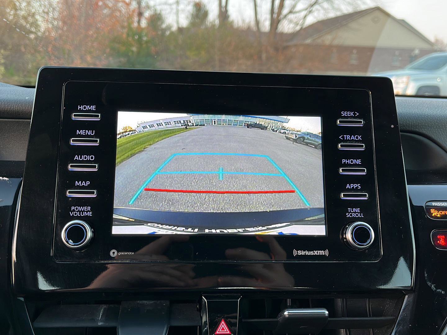 Used 2023 Toyota Camry SE image 17