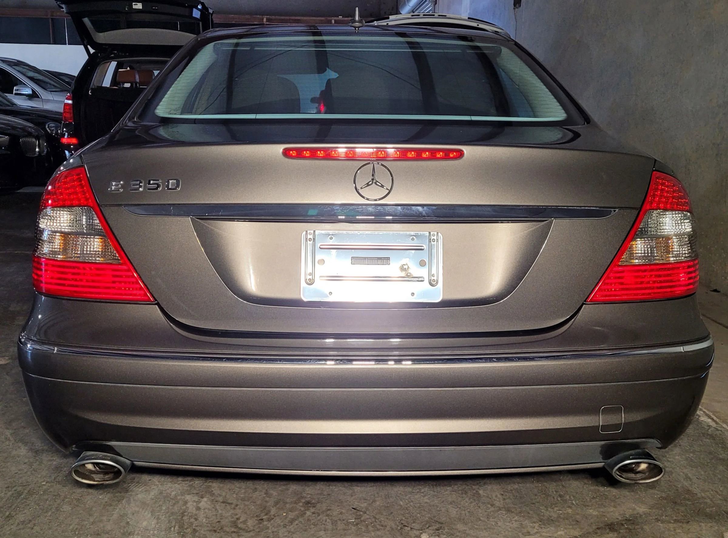 Used 2009 Mercedes-Benz E 350 Sedan image 9