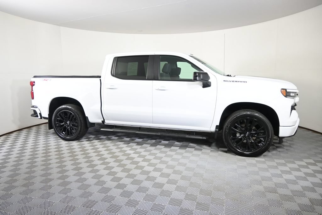 Used 2023 Chevrolet Silverado 1500 RST w/ Rally Edition AWD/4WD image 9