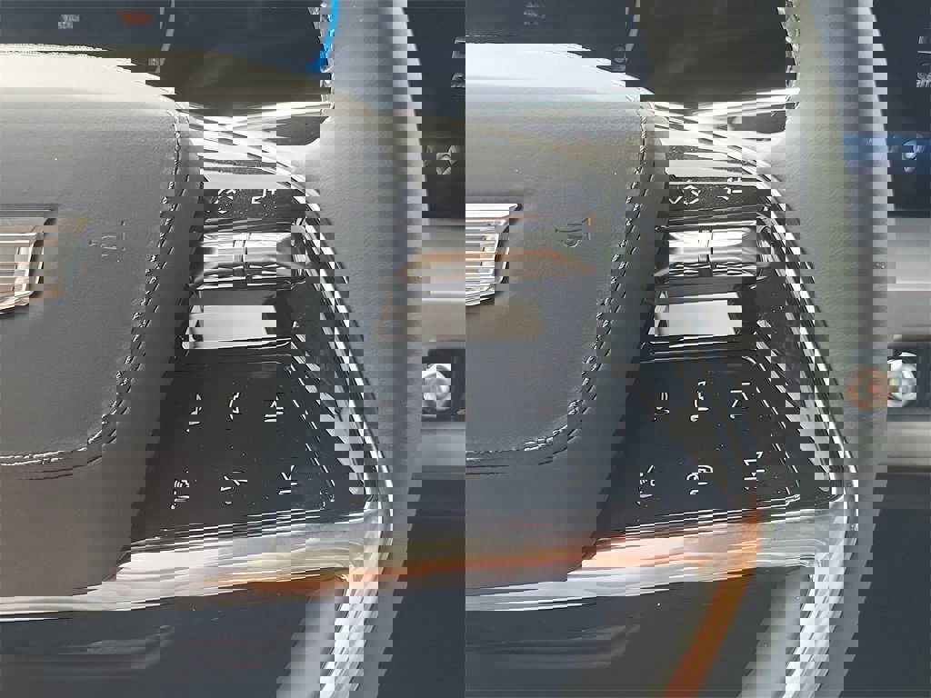 New 2026 Cadillac Vistiq Platinum image 15