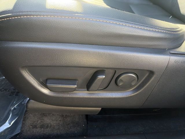 Used 2024 MAZDA CX-90 Plug-In Hybrid w/ Premium Pkg AWD/4WD image 12