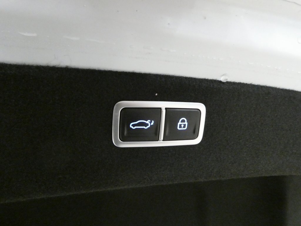 Used 2022 Genesis G80 2.5T w/ Advanced Package image 16