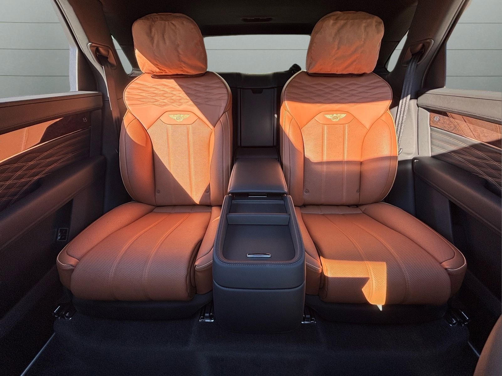 New 2025 Bentley Bentayga Extended Wheelbase image 16