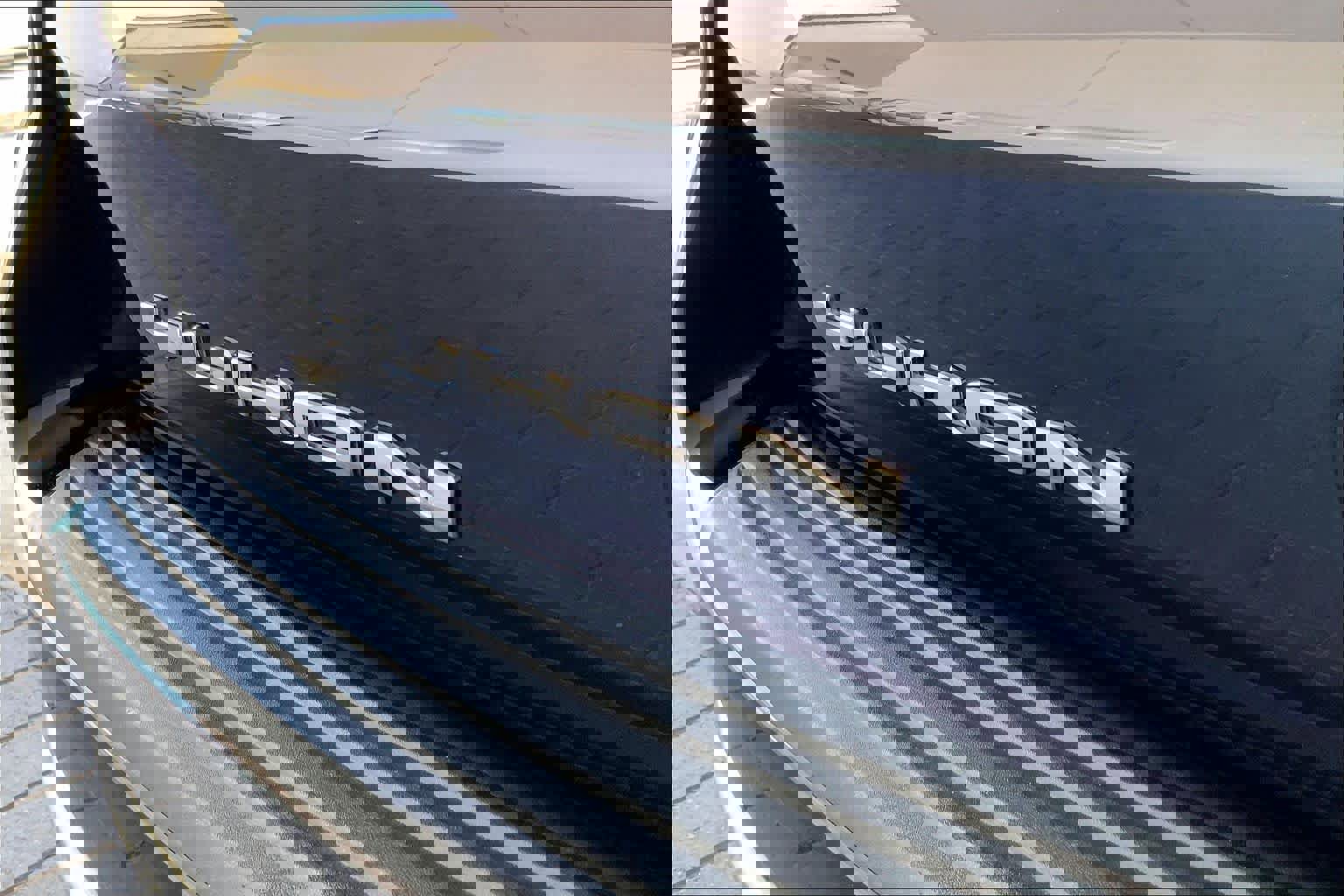 Used 2023 GMC Yukon XL Denali w/ Denali Reserve Package image 32