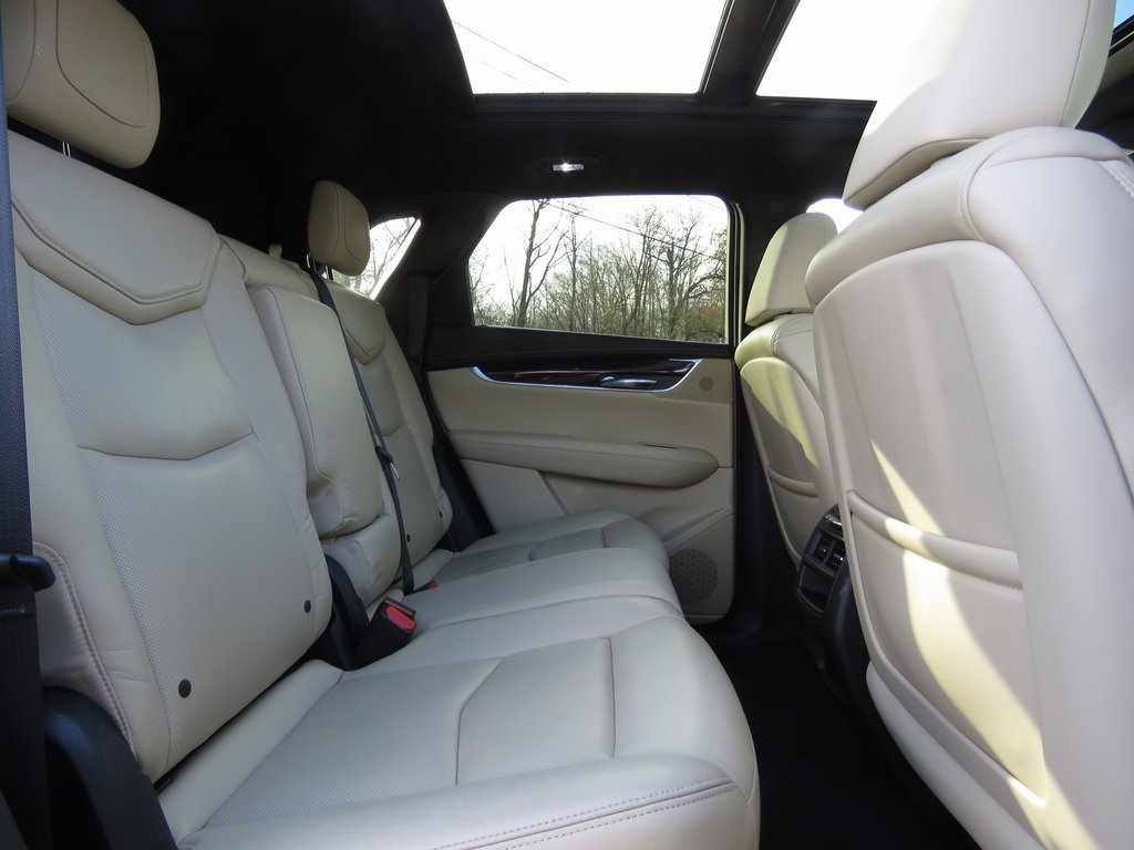 Used 2017 Cadillac XT5 Premium Luxury image 17