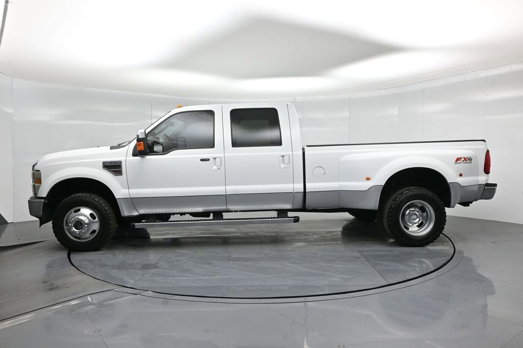 Used 2010 Ford F350 Lariat image 26