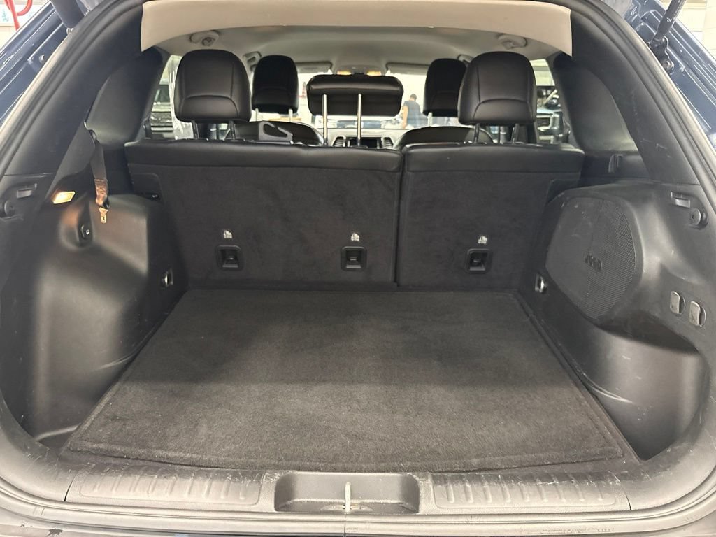 Used 2020 Jeep Cherokee Limited AWD/4WD image 15