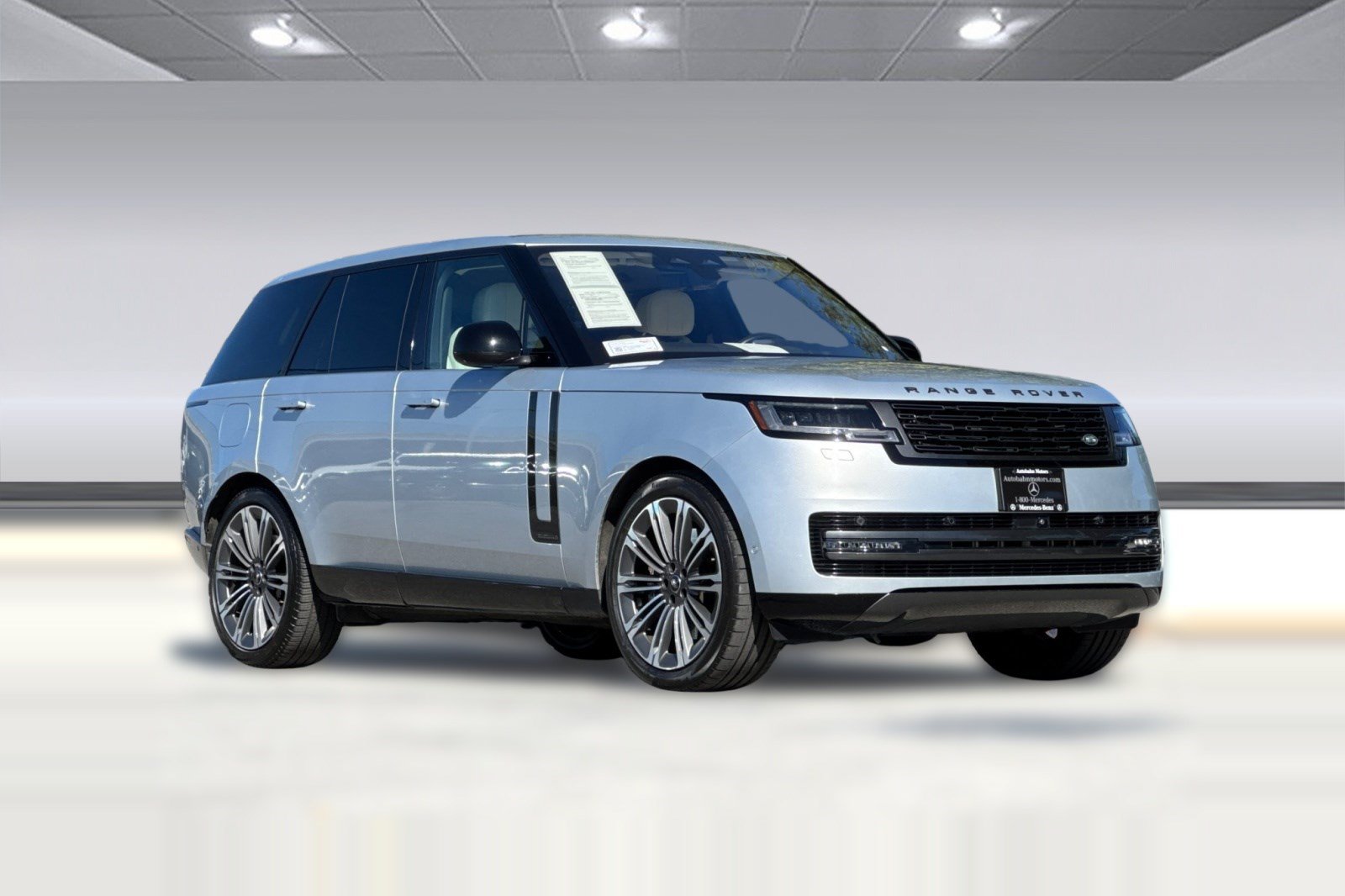 Used 2023 Land Rover Range Rover Autobiography AWD/4WD image 7