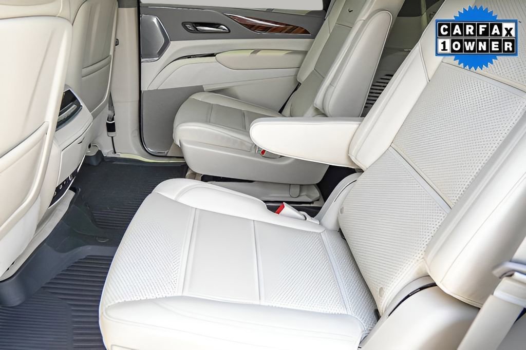 Certified 2024 Cadillac Escalade Sport Platinum w/ LPO, ONYX Package image 31