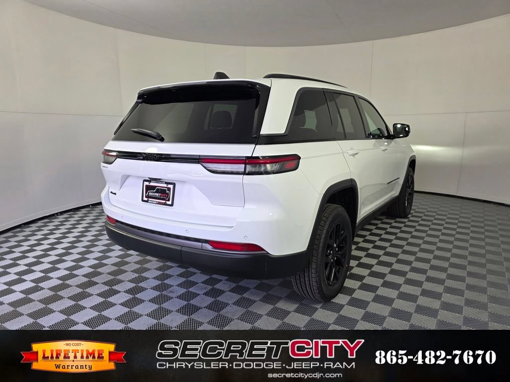 New 2026 Jeep Grand Cherokee Altitude image 7