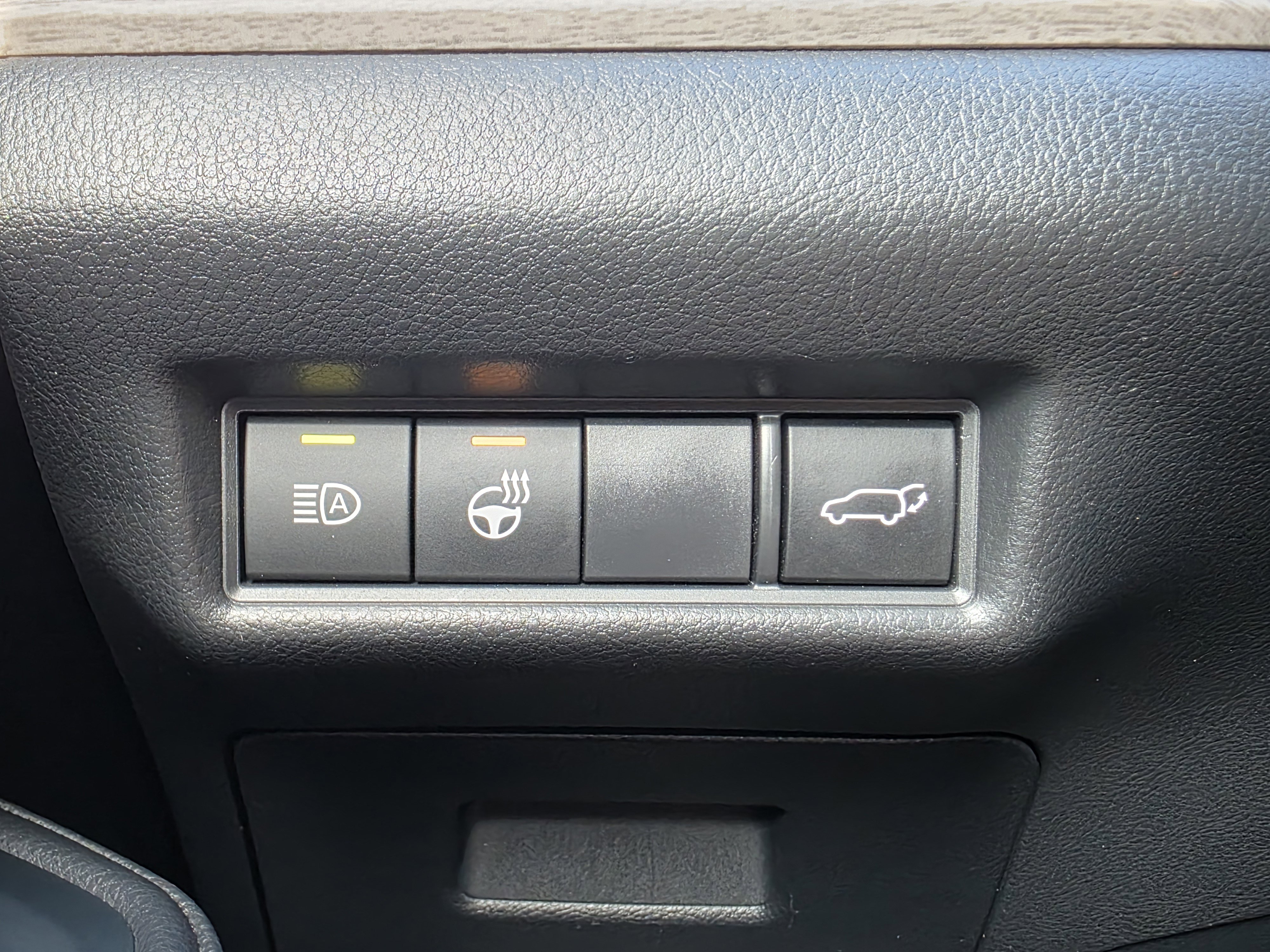 Used 2024 Toyota Grand Highlander Limited image 23