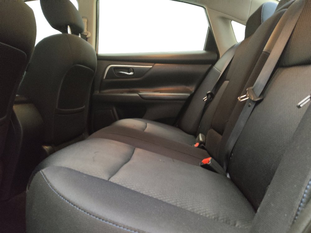 Used 2016 Nissan Altima 2.5 SR FWD image 18