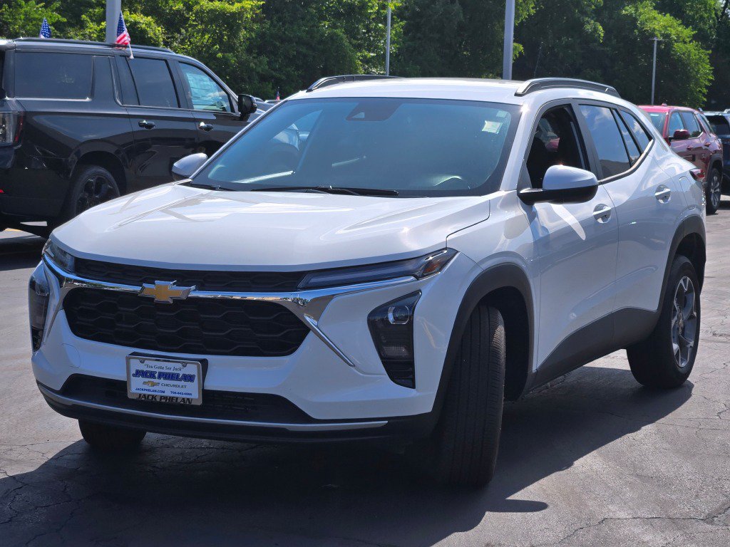 Certified 2026 Chevrolet Trax LT FWD image 5