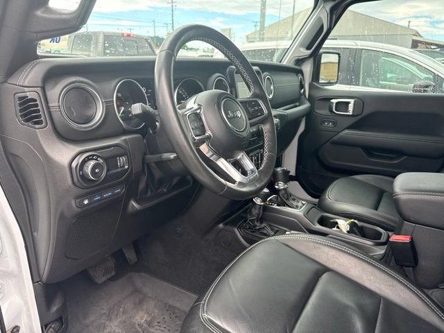 Used 2023 Jeep Wrangler Unlimited Sahara w/ Cold Weather Group AWD/4WD image 19