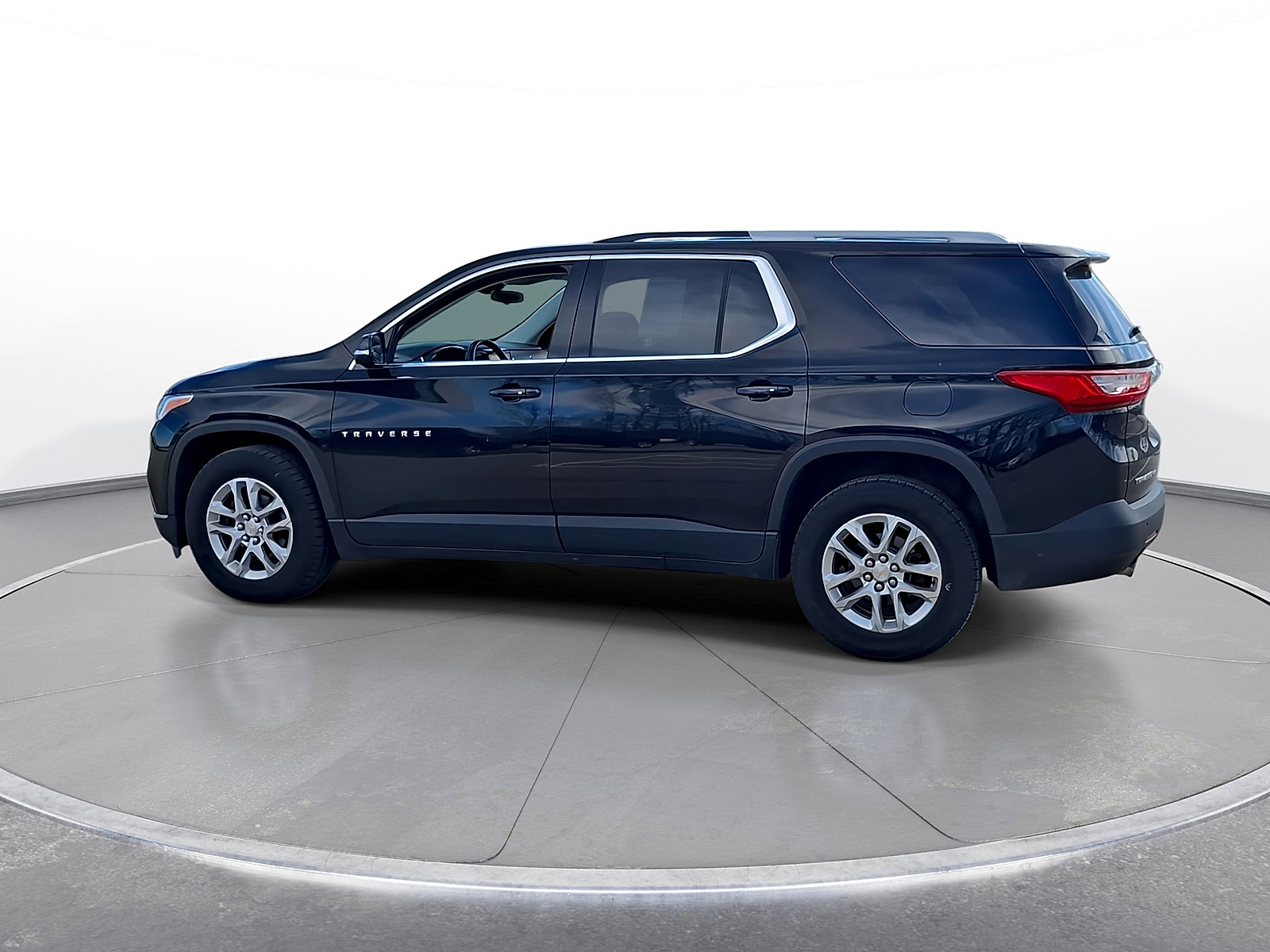 Used 2018 Chevrolet Traverse LT AWD/4WD image 5