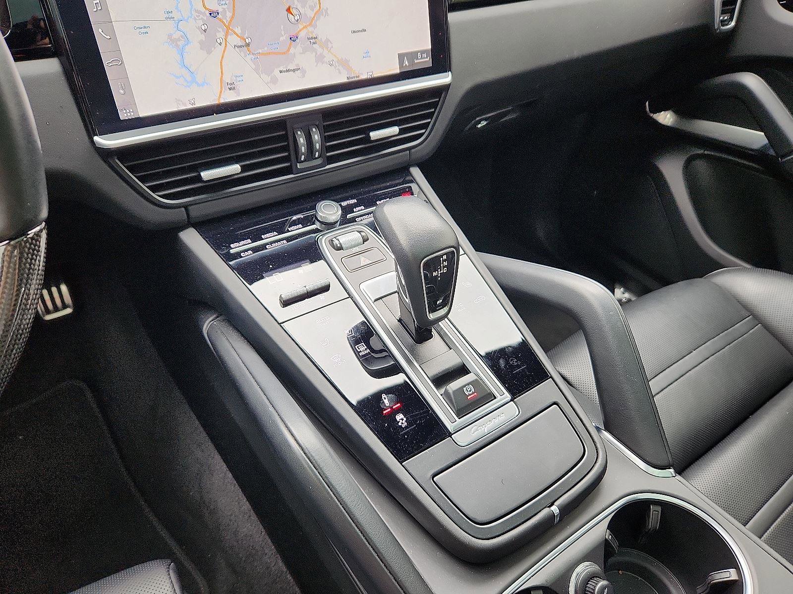 Used 2020 Porsche Cayenne Turbo image 14