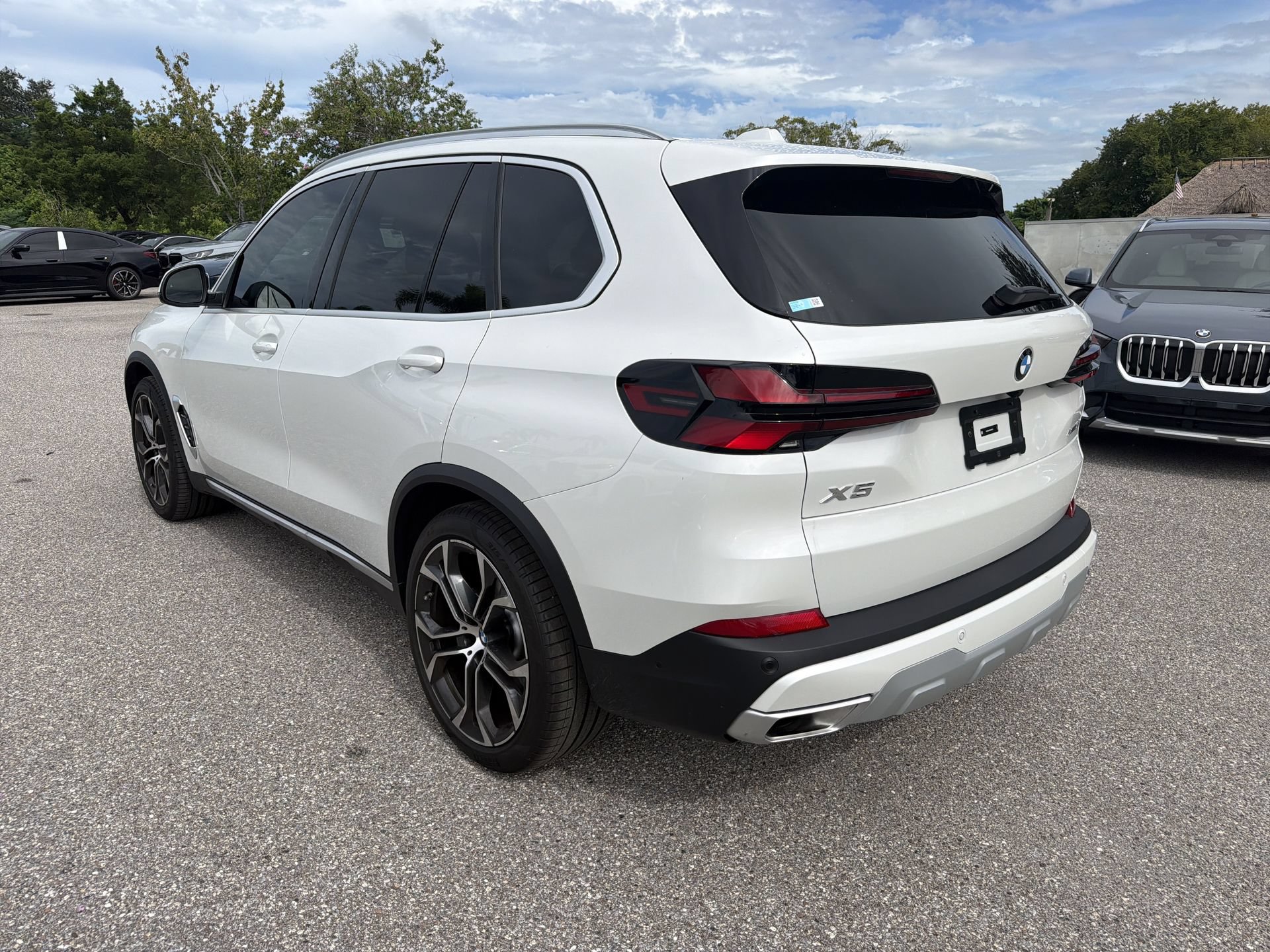 New 2026 BMW X5 xDrive40i AWD/4WD image 6