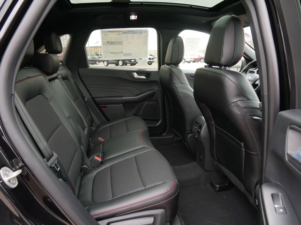 New 2026 Ford Escape ST-Line Select w/ Tech Pack #1 AWD/4WD image 13